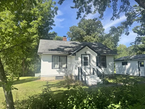 317 Pine St S, Onamia, MN 56359