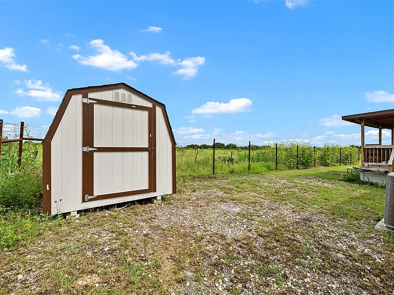 360 Shady Oaks #B — Photo 33