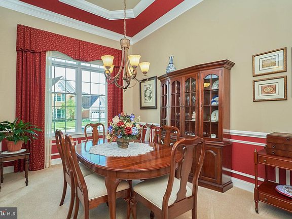3rd image of 15653 Alderbrook Dr