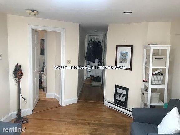 1519686379-0002-1018514018-large