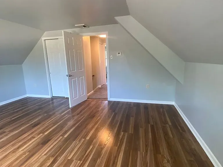 51 Peacock Ln — Photo 18