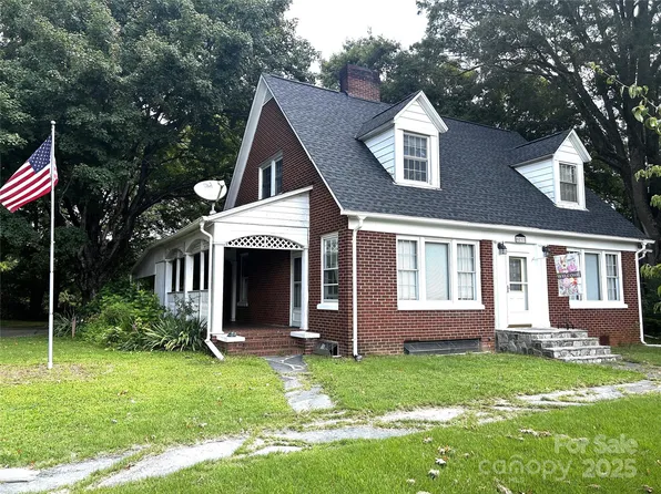 5237 State Highway 90 E, Hiddenite, NC 28636
