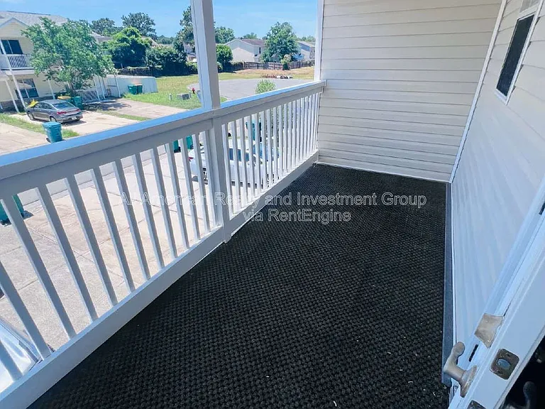 1815 Pointed Leaf Ln — Photo 2