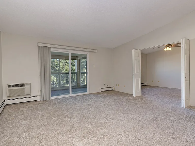 3022 S Wheeling Way #404 — Photo 7
