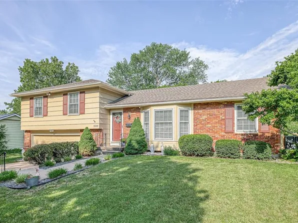 11210 Grand Ave, Kansas City, MO 64114