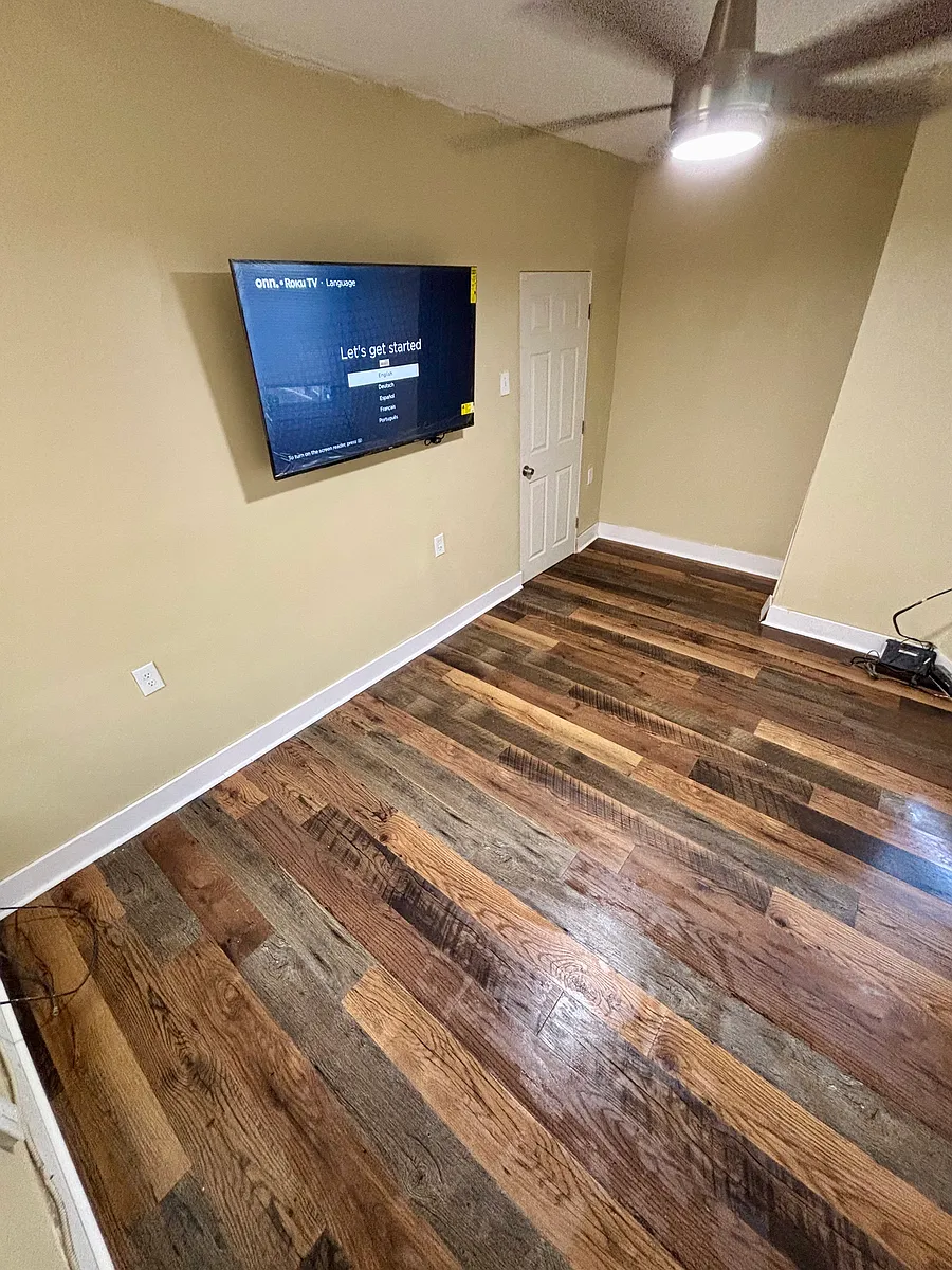 Building Photo - 1514 W Champlost Ave #2R