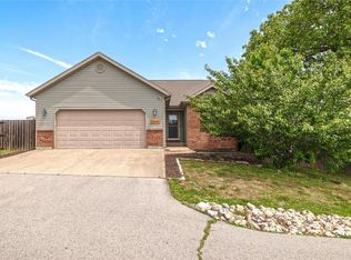 22840 Revelation Rd, Waynesville, MO 65583