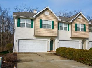 31 Elm Creek Way, Aurora, OH