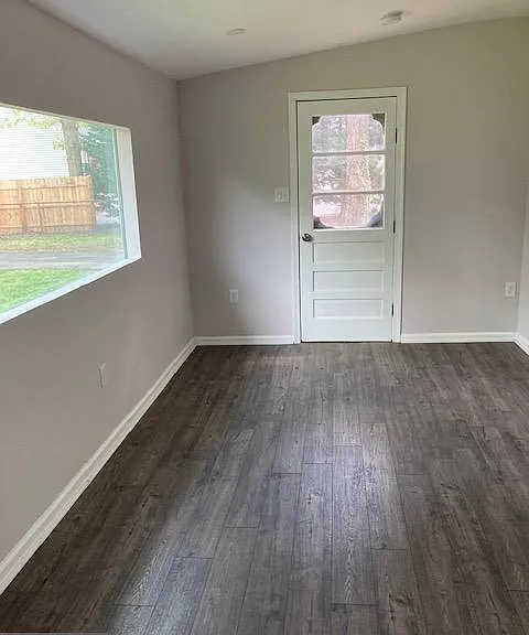 6438 Windham Ave — Photo 12
