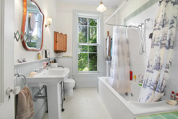 Rented by Corcoran | media 1