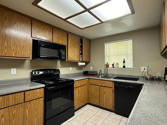 5th image of 2885 Candido Dr