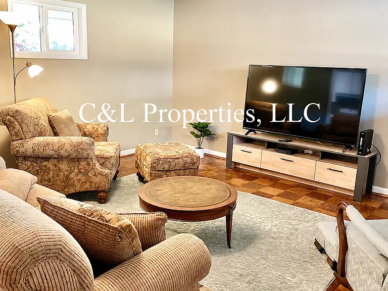 256 Sherwood Dr — Photo 5