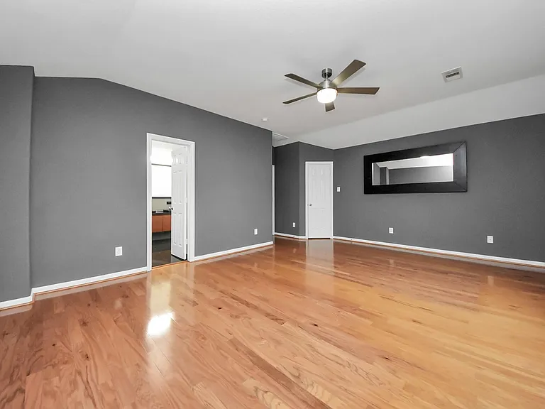 10062 Hillside Bayou Dr — Photo 7