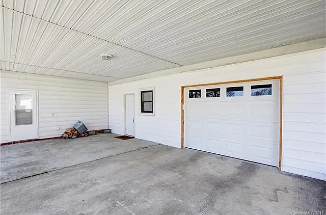 115 Harrison Dr — Photo 13