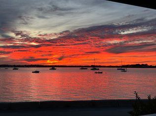 33 Fort Point Rd, Weymouth, MA 02191