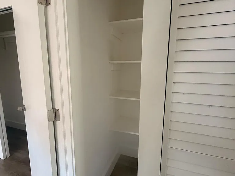 1754 SW 14th St #5 — Photo 9