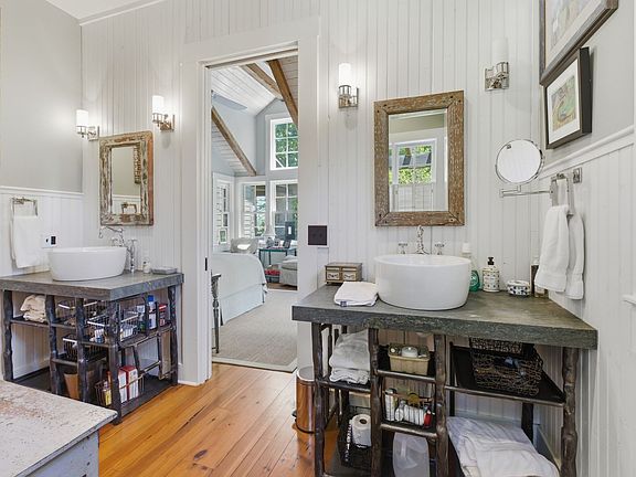 42nd image of 167 Pollywood Ln
