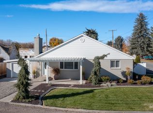408 3rd St E, Hansen, ID 83334