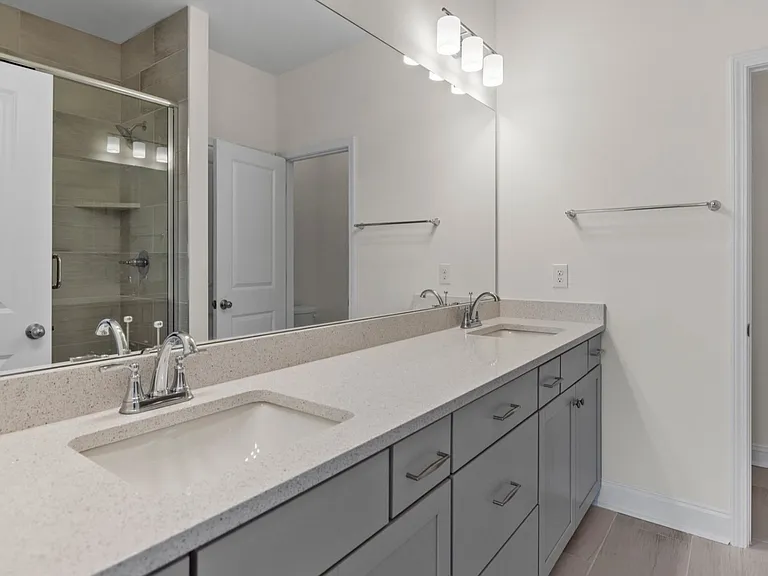 Simeon Dr — Photo 3