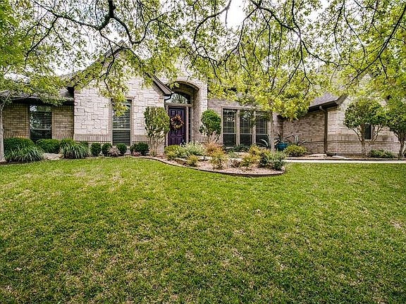 2nd image of 112 Creekwood Ct