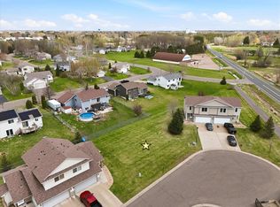 940 & 950 S Rush Landing Ct, Rush City, MN 55069
