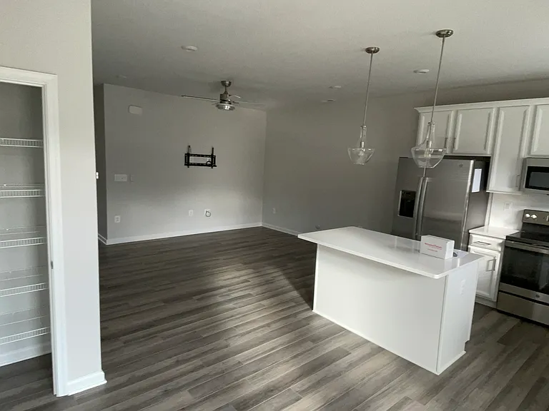 5512 Wenrich Dr #1 — Photo 7