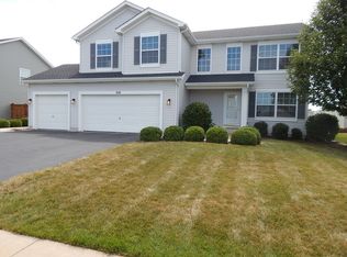 616 Maplewood Dr, Minooka, IL 60447