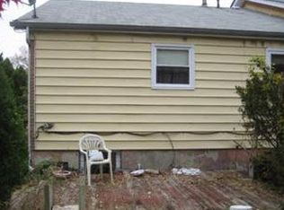 2821 Bellbrook St, Temple Hills, MD 20748