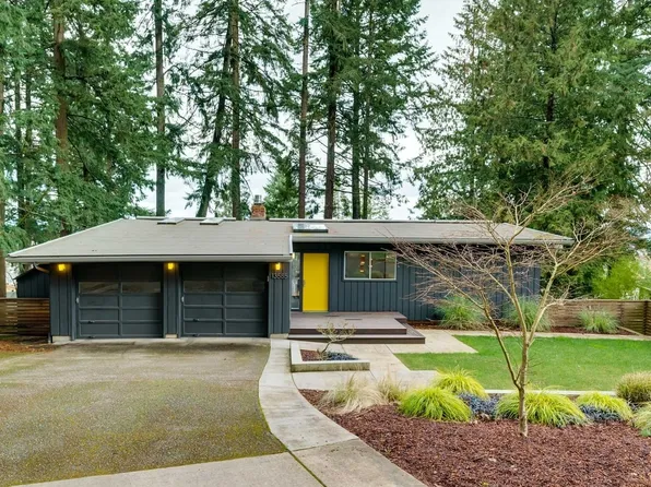 13585 SW Fern St, Tigard, OR 97223