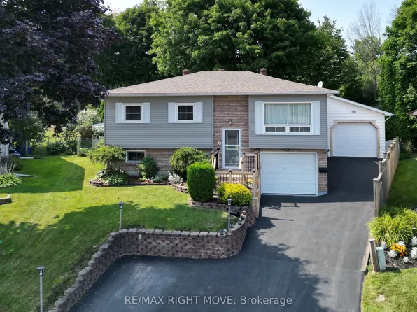 8 Gaudaur Ct, Orillia, ON L3V 7B4