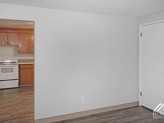 4th image of 5 Chestnut St APT 2