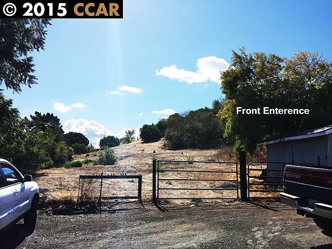 1st image of 4 Adelaide Dr