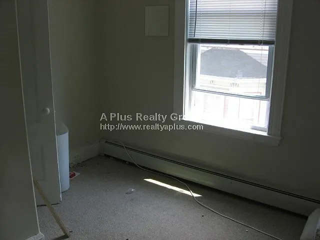 Buckley Ave — Photo 4