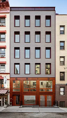 Sold by Douglas Elliman | media 24