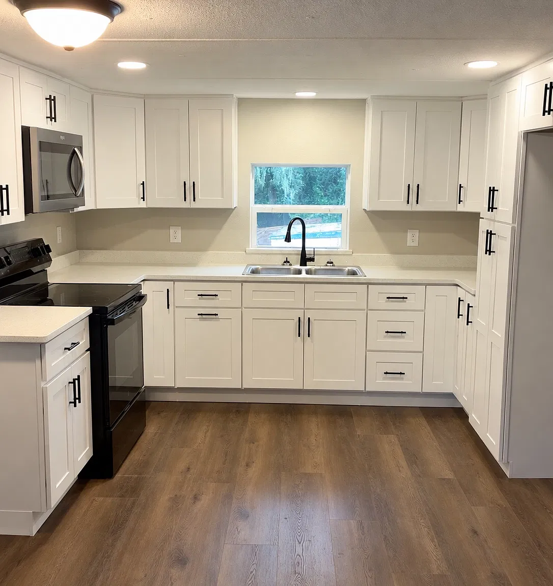 2 bed, 950 sqft, $1,450 — Photo 1