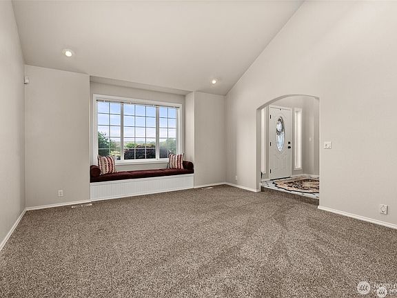 4th image of 4618 51st Street Ct E