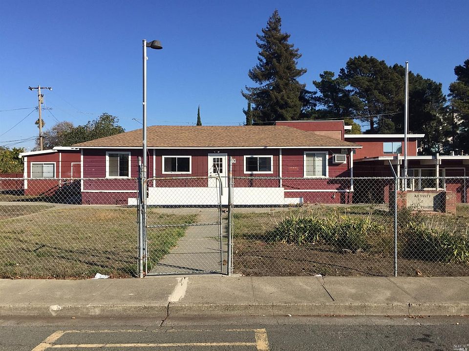 1st image of 380 Contra Costa St