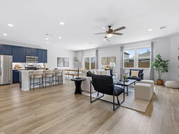 8001 Andravida Dr, Austin, TX 78747