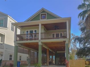 515 Oak Rd, Clear Lake Shores, TX 77565