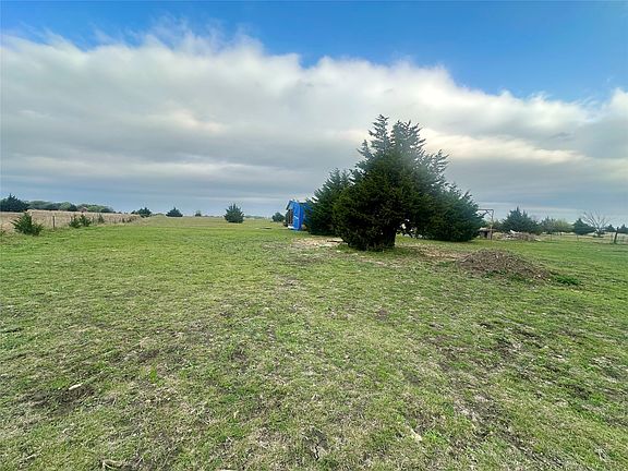 2nd image of 219 County Road 2723