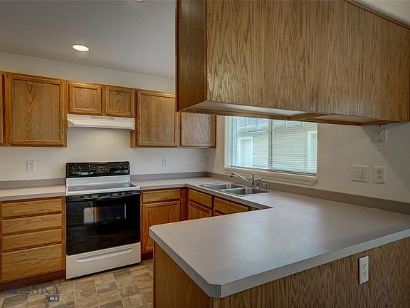 3rd image of 877 Forestglen Dr #5C