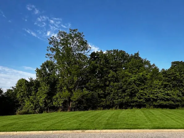 1834 Grand Ridge Rd, Louisville, KY 40214