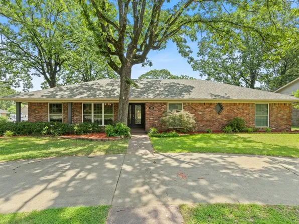 300 Beaconsfield Rd, Sherwood, AR 72120