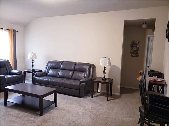 3rd image of 817 NW 69th Ave