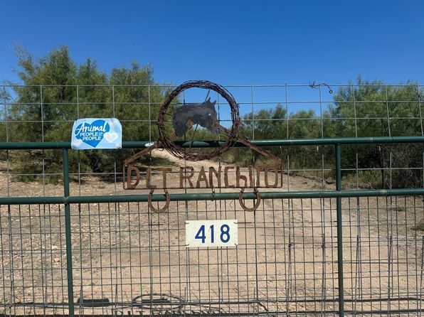 418 Holly Rd, Eagle Pass, TX 78852