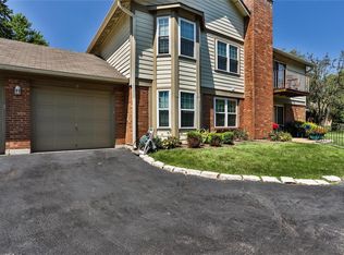 8815 Pardee Forest Dr APT A, Saint Louis, MO