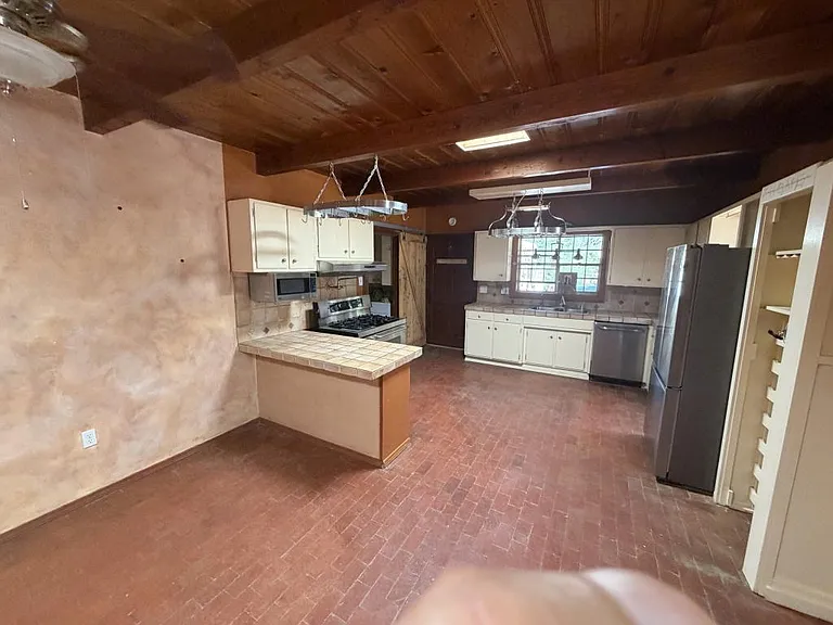 182 Perea Rd — Photo 21