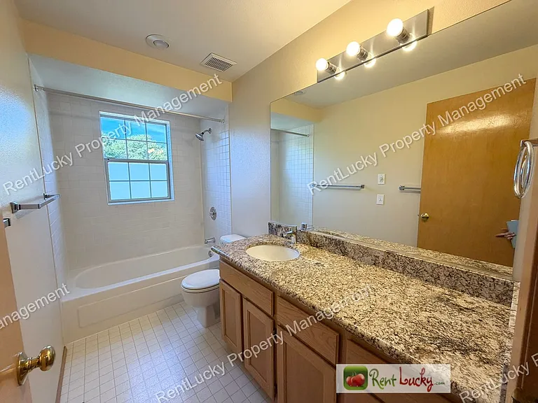 3734 Braeburn Dr NE — Photo 15