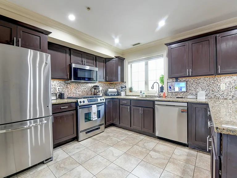 1625 Paterson Plank Rd #2 — Photo 12