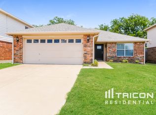 8504 Hawkview Dr, Fort Worth, TX 76179